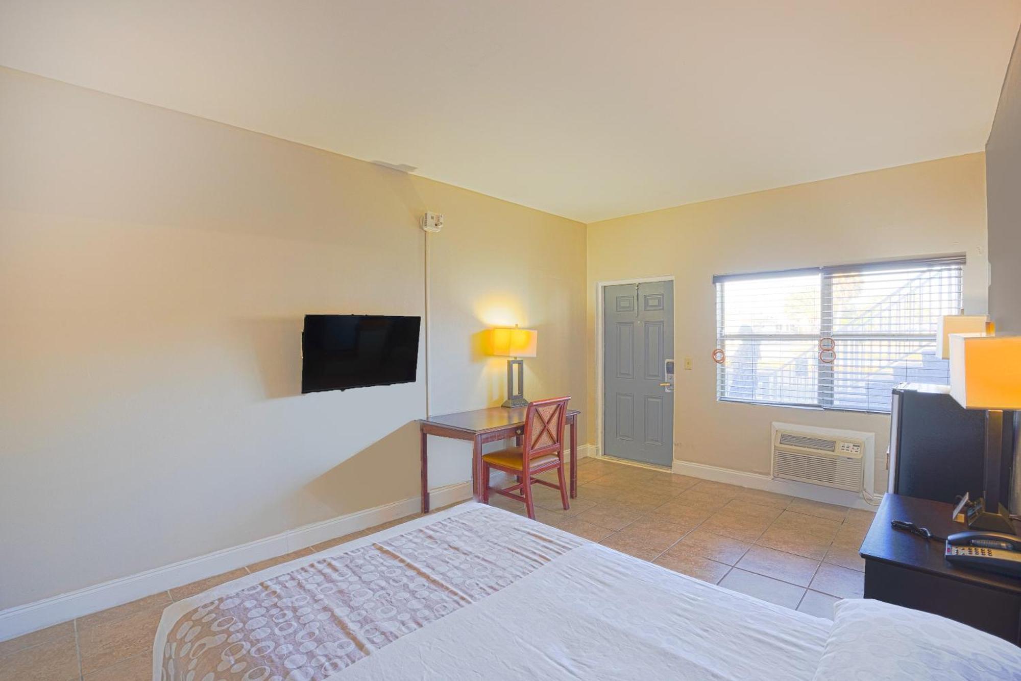 Sunrise Inn By Oyo Titusville Fl Bagian luar foto
