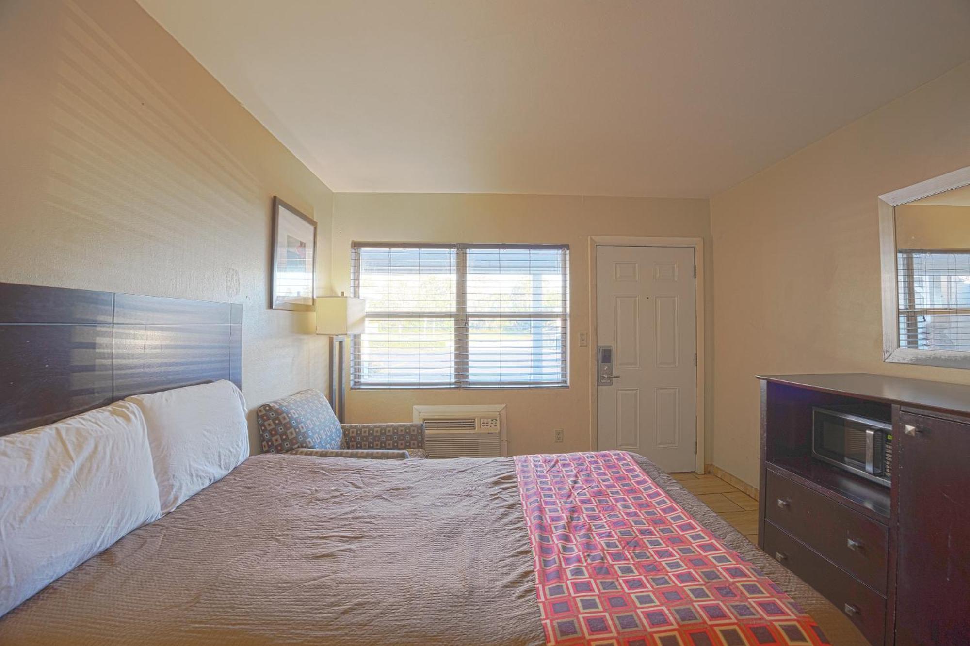 Sunrise Inn By Oyo Titusville Fl Bagian luar foto
